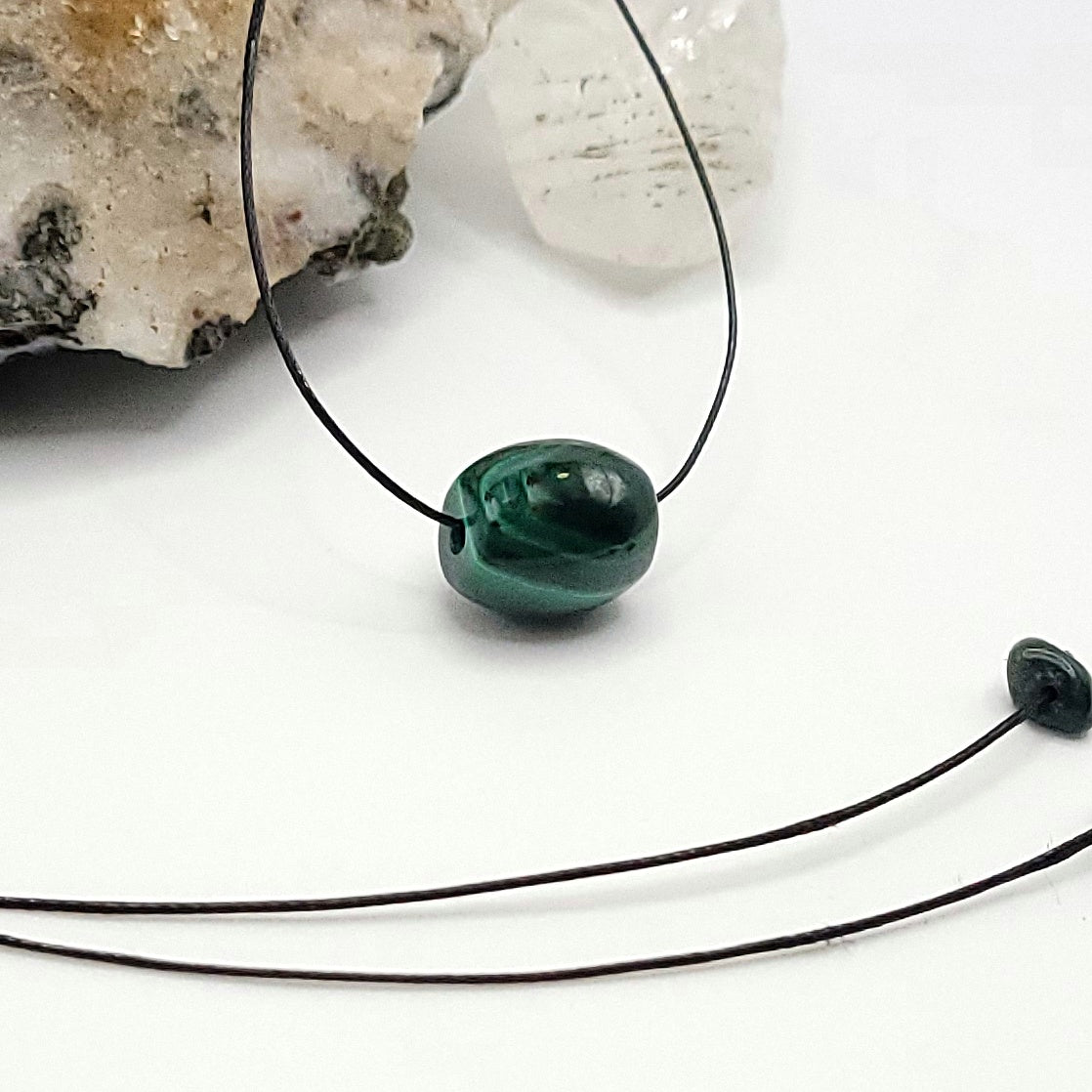 adjustable malachite crystal necklace close up