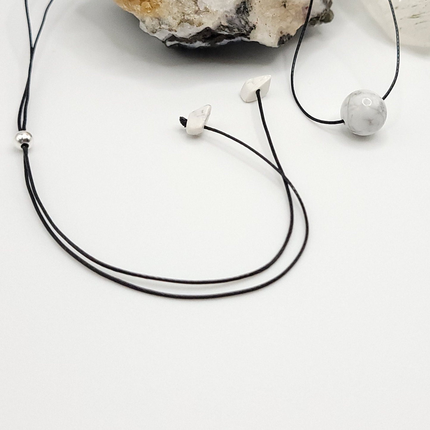 Adjustable crystal Necklace