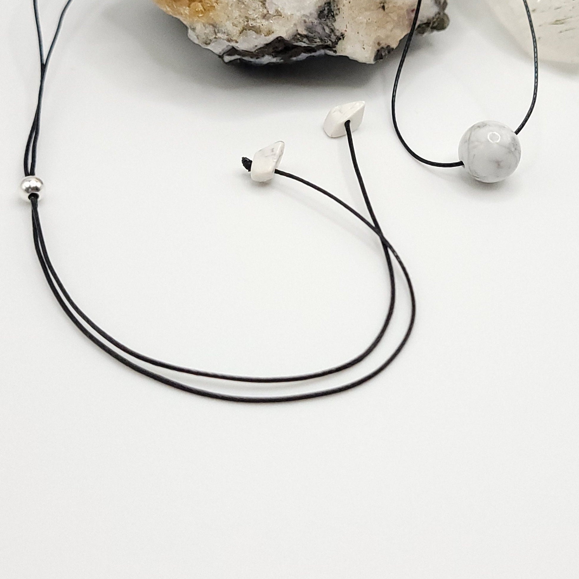 Adjustable crystal Necklace