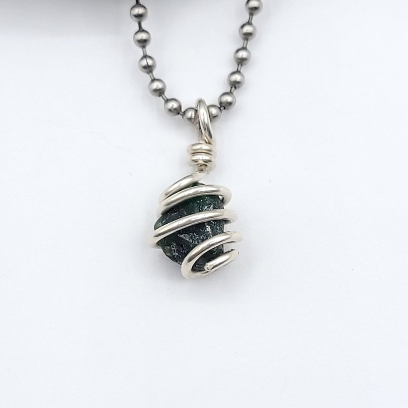 Emerald Crystal Necklace in Silver Wire close up