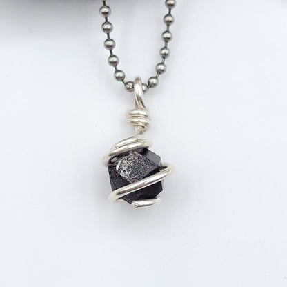 Raw Garnet Necklace in Silver close up